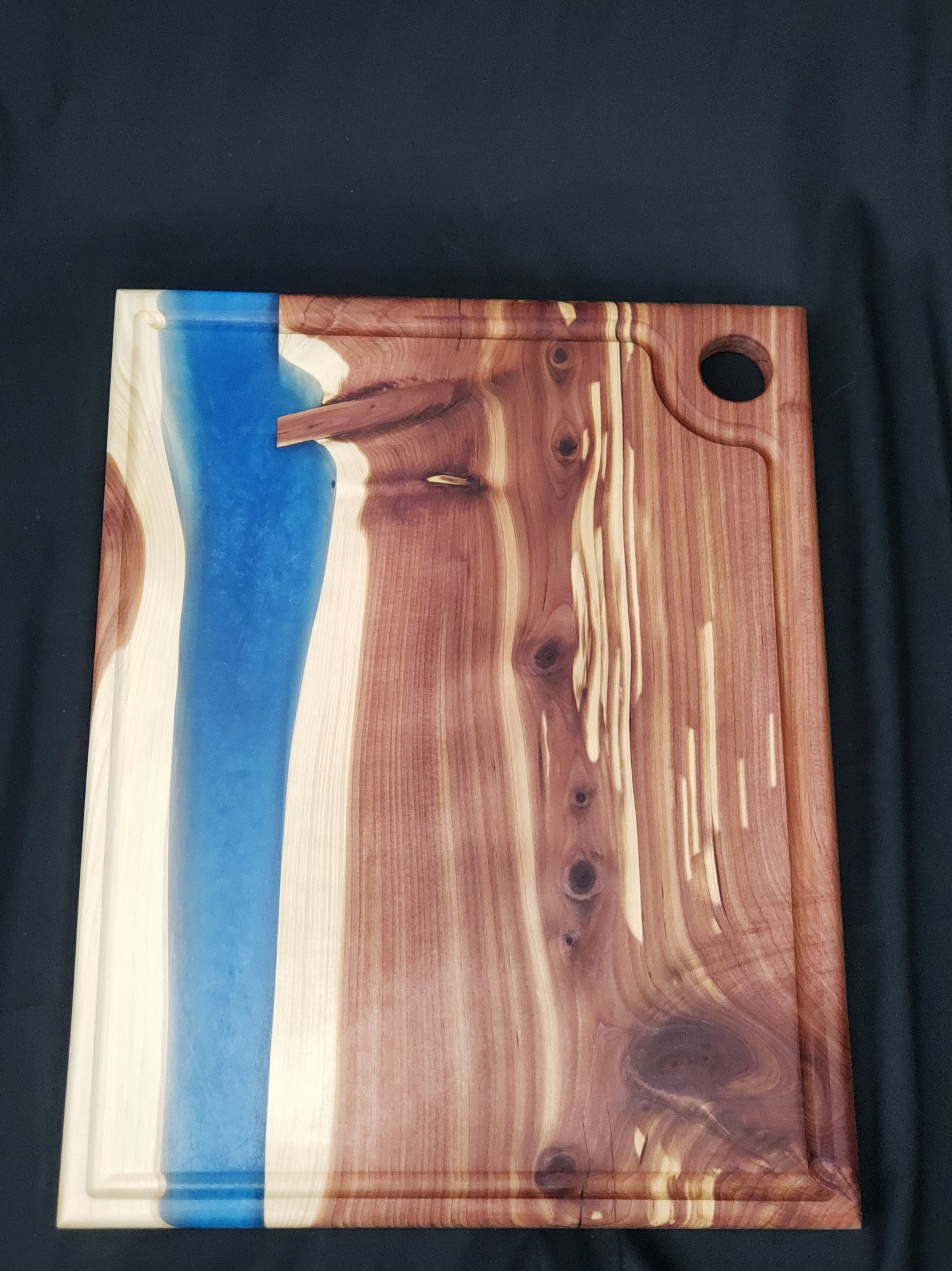 Cedar Wood and Azure Mica Epoxy Charcuterie Board With Juice Groove